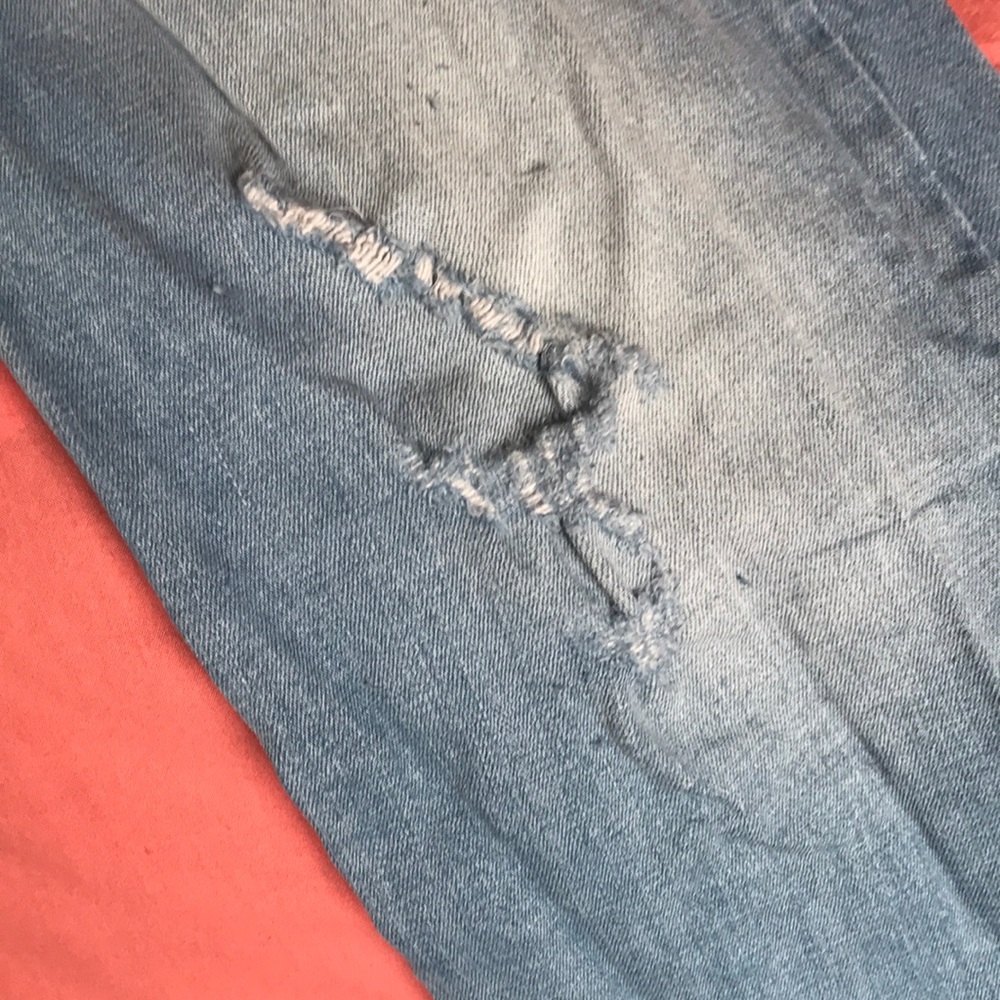 Universal Thread jeans - Picture 2 of 6